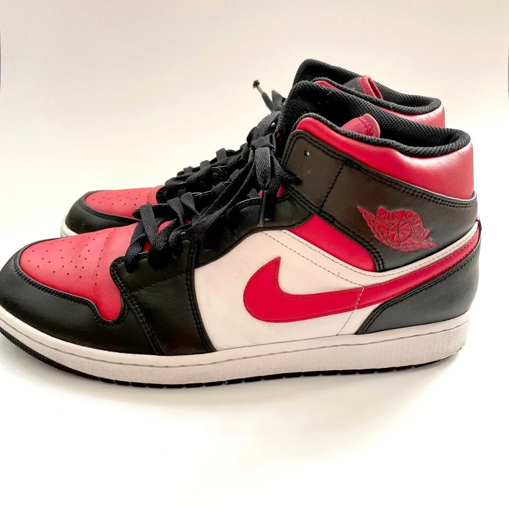 Nike Air Jordan 1 Mid Bred Toe Sneakers Black White Red Mens 11.5 Retro